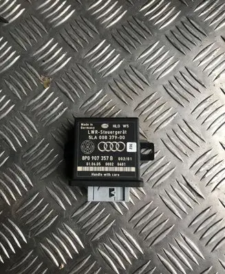 Audi A4 S4 B8 8K Light module LCM 8P0907357B 5LA00837900