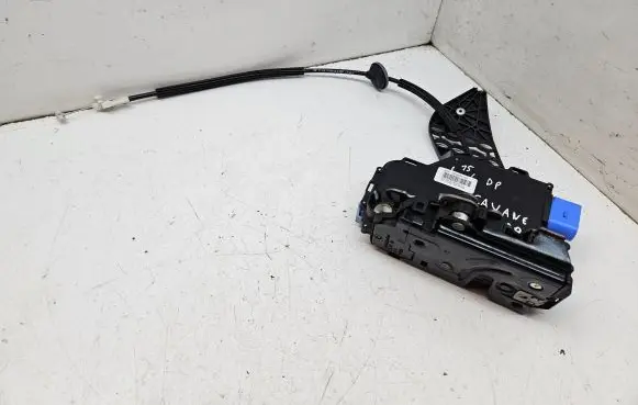 Porsche Cayenne (9PA) Front door lock 3D2837016S