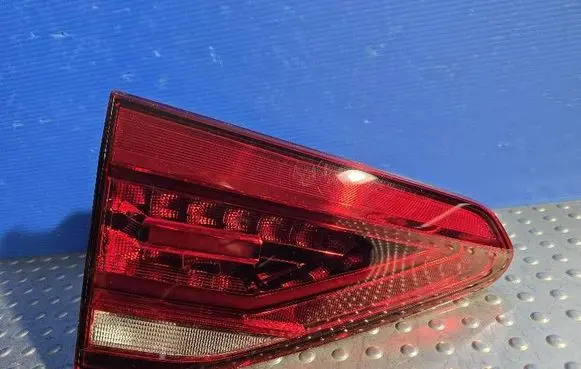Volkswagen Touran III Tailgate rear/tail lights 5TA945307F