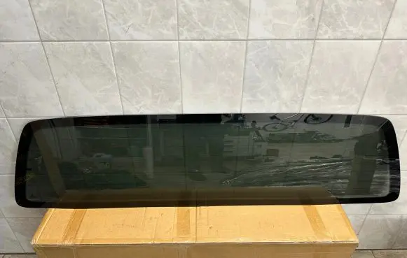 Volkswagen Amarok Rear windscreen/windshield window 2H5845491J