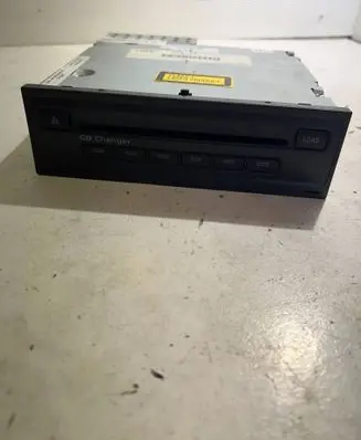 Audi A6 S6 C6 4F CD/DVD changer 4E0035111A 4E0910111F
