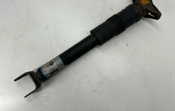 Rear shock absorber/damper