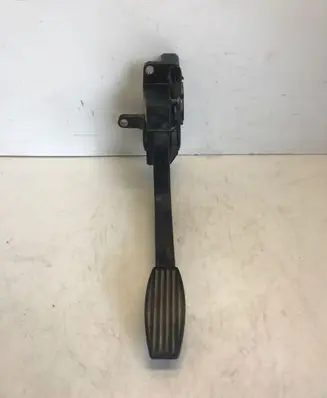 Iveco Daily 4th gen Accelerator throttle pedal 504061735 0281002633