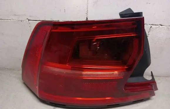 Volvo S90, V90 Rear/tail lights ZLL869L8 8L07E0ZL