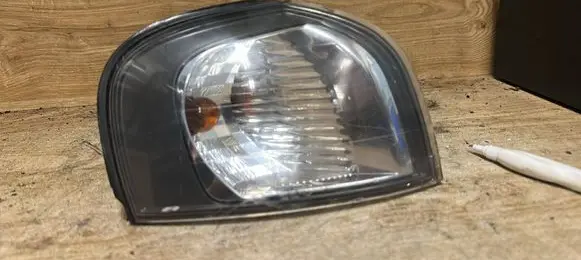 Volvo S80 Front indicator light 9154473