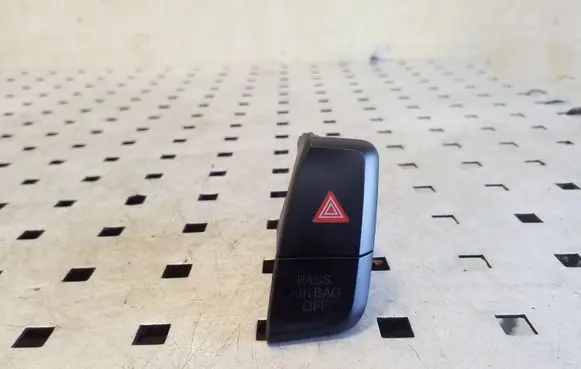 Audi A5 Sportback 8TA Hazard light switch 8K2941509A