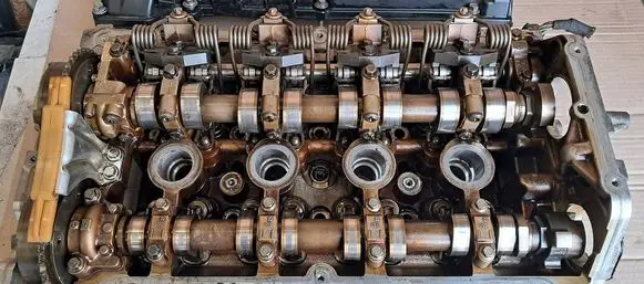 Peugeot RCZ Engine head V758067980 5F03