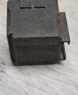 Renault Megane II Other relay 25230