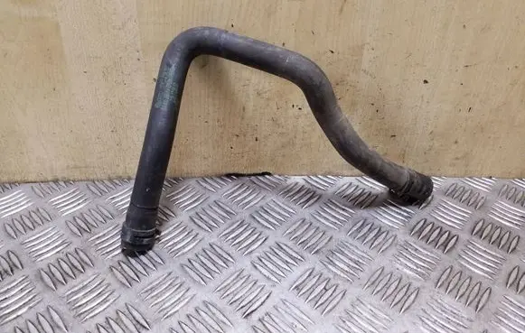 Volkswagen Touareg I Engine coolant pipe/hose 7L6815986A