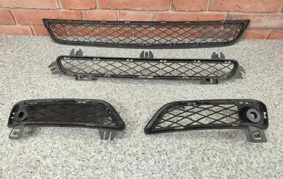 BMW X3 F25 Front bumper lower grill 7210462 7210466 7249595