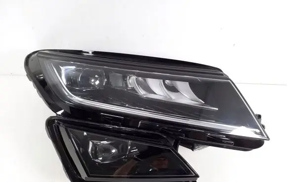Headlight/headlamp