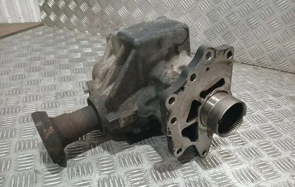 Gearbox transfer box case