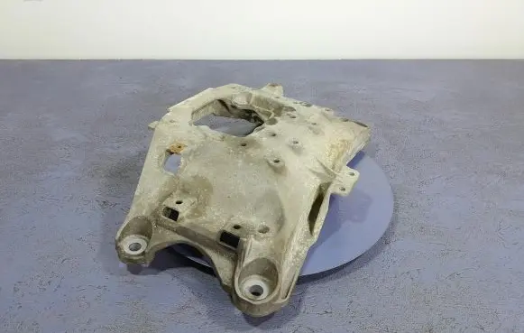 Audi A4 S4 B8 8K Gearbox mounting bracket 8K0399263BK