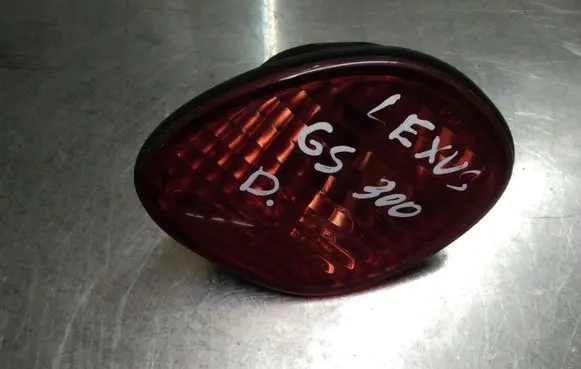 Lexus GS 300 400 430 Tailgate rear/tail lights