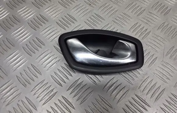 Renault Megane III Front door interior handle 826720001R