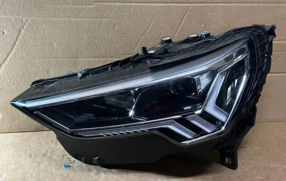 Audi Q3 F3 Headlight/headlamp 83A941033