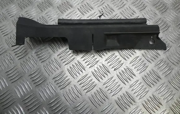 Radio/GPS head unit trim