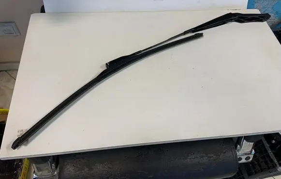 Audi Q5 SQ5 Front wiper blade arm 80B955407