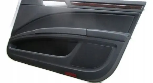 Skoda Superb B6 (3T) Front door card panel trim