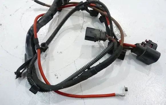 Volkswagen PASSAT B8 Generator/alternator bracket 3Q1971111C