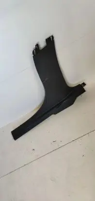 (B) pillar trim (bottom)