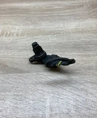Hyundai Accent Crankshaft position sensor 393502B000 9670930501