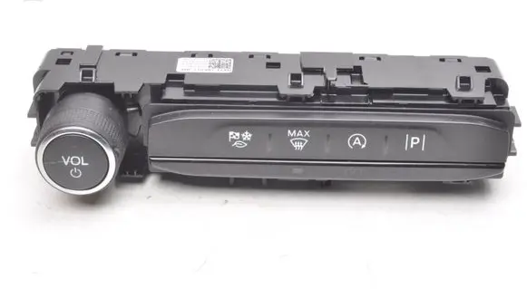 Ford Focus Central console control unit NX7T-18K811-JNE