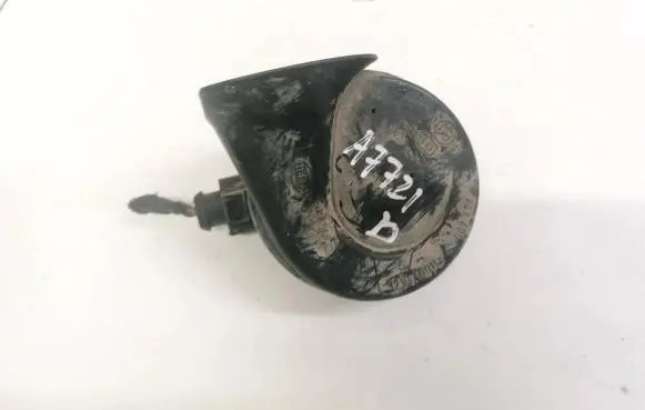 Audi A4 S4 B6 8E 8H Horn signal E1000209