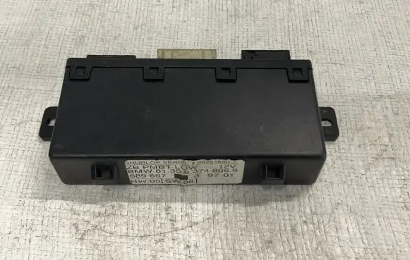 BMW 5 E39 Door control unit/module 613583748069 64281860 689667