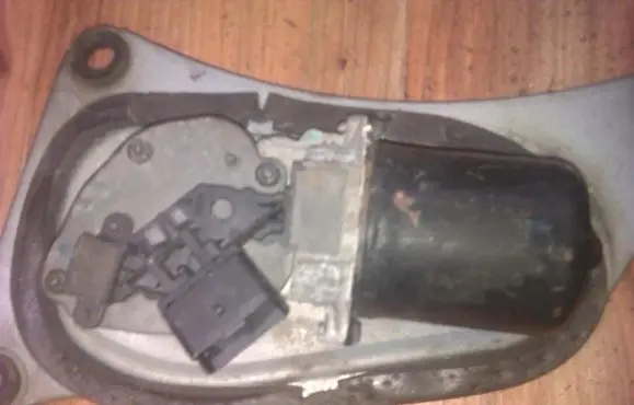 Renault Laguna II Wiper motor
