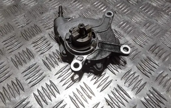Toyota Avensis T250 Vacuum pump