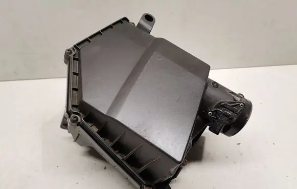 Air filter box