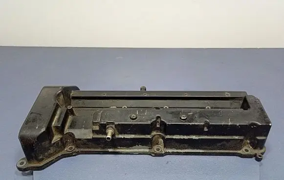 Cadillac DeVille Rocker cam cover 12567910
