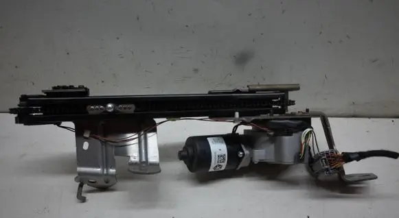 Chrysler Town u0026 Country V Tailgate/trunk/boot lift motor 04894596AB PN16915741AC