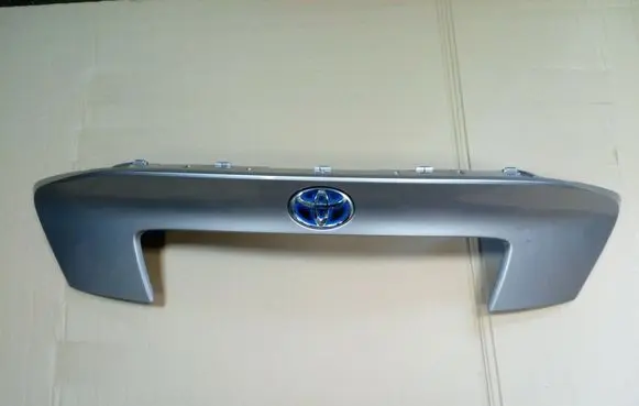 Toyota C-HR I Trunk door license plate light bar 76811F4010