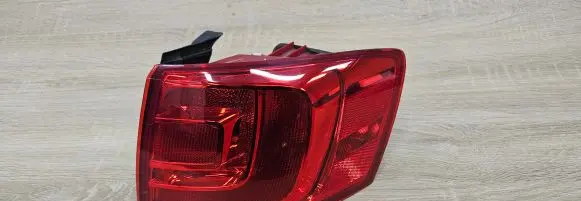 Volkswagen Jetta VI Rear/tail lights F00HTV4018