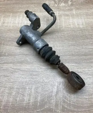 Audi A4 S4 B5 8D Clutch master cylinder 8D1721401