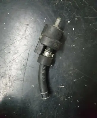 Audi A4 S4 B6 8E 8H Valve vacuum 06B133459D 1X0421212L