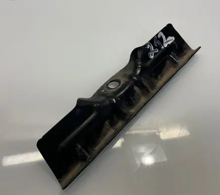 Battery bracket