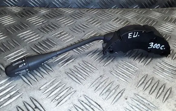 Chrysler 300 - 300C Cruise control stalk 01311205