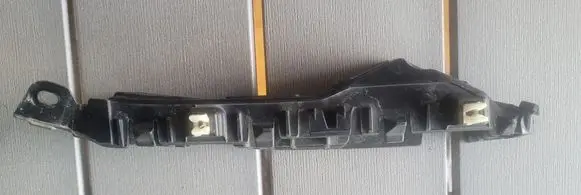 KIA Pro Cee'd III Front bumper mounting bracket 8651417000 86516J7000 86514J7000