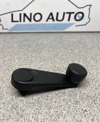 BMW 3 E46 Rear door window winding handle 8122503