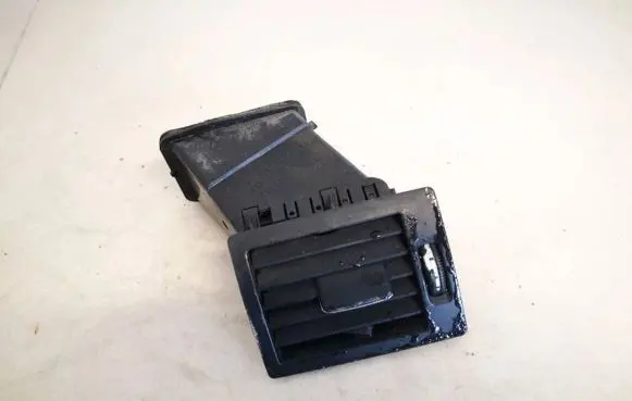 Mercedes-Benz A W169 Dash center air vent grill 1698300254