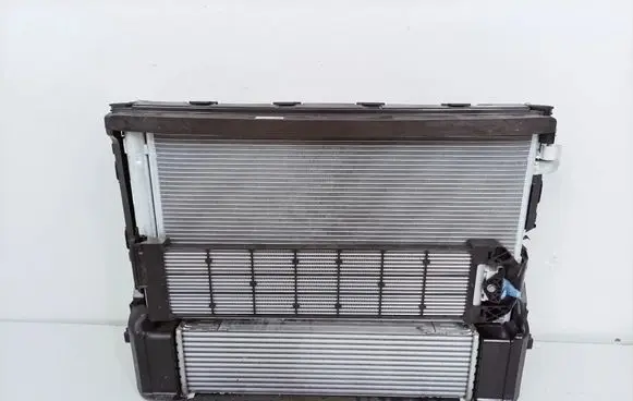 BMW 5 G30 G31 G38 Radiator set 8742015 8577639