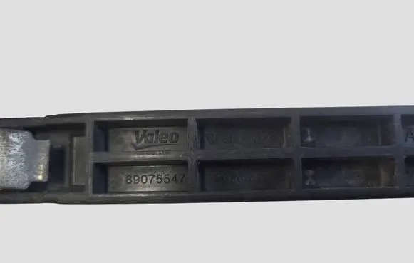 Volvo XC60 Headlight/headlamp mounting bracket 30763154