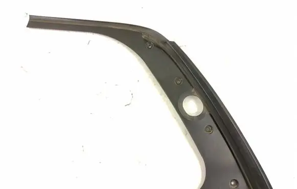 Mercedes-Benz GL X164 Loading door rubber seal (on body) A1646700387 1646700387
