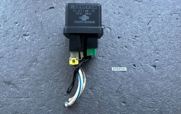 Nissan Terrano Glow plug pre-heat relay 25230G2400