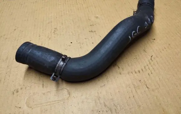 Jeep Grand Cherokee (WJ) Engine coolant pipe/hose