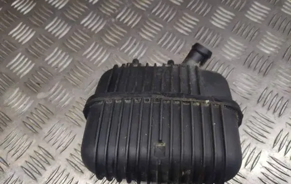 Audi A6 S6 C5 4B Vacuum air tank 8E0129955S 8E0129955 8E0129955B