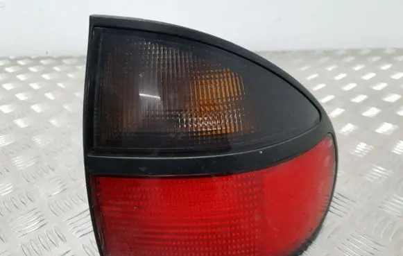 Renault Laguna I Rear/tail lights 770082005